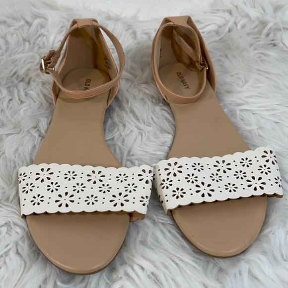 old navy closed toe sandals